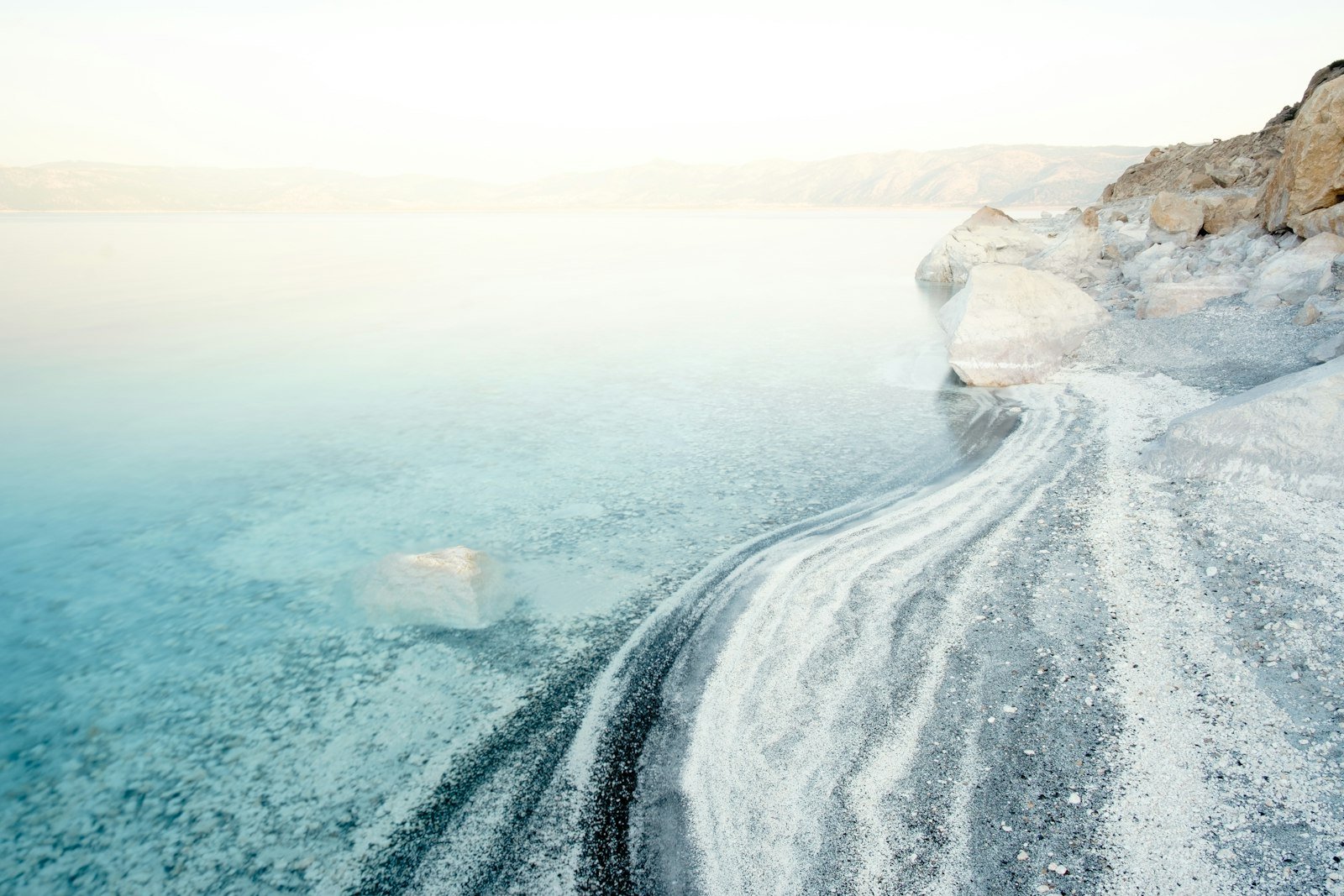 White shoreline and turquoise water of Lake Salda, Turkey
